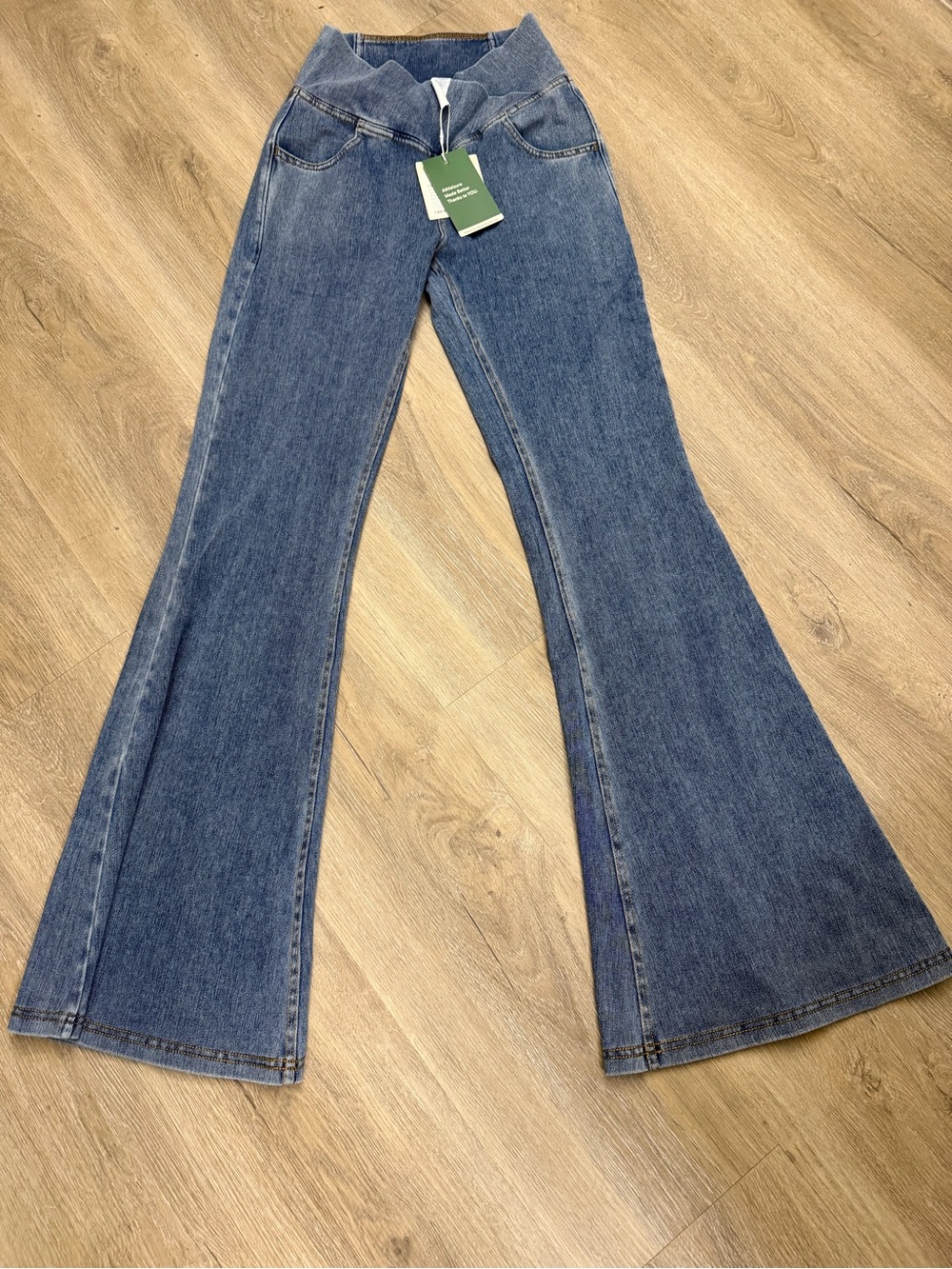 Halara NWT Vintage Wash Flare Jeans Women’s XS Pull On Bell Bottom Y2K 0152